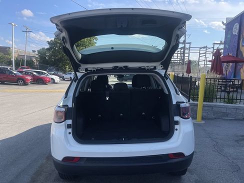 Used 2020 Jeep Compass Sport AWD/4WD image 13