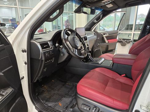 Used 2023 Lexus GX 460 Premium w/ Premium Plus Package image 21