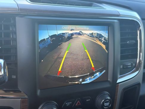 Used 2018 RAM 2500 Laramie w/ Convenience Group image 26