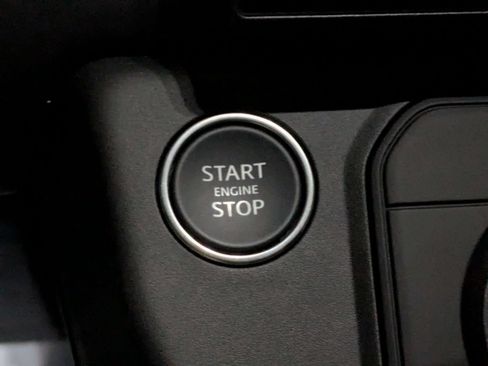 New 2026 Land Rover Defender 110 X-Dynamic SE AWD/4WD image 23