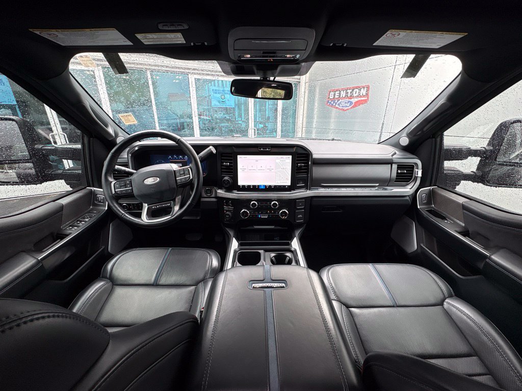 Used 2025 Ford F250 Platinum AWD/4WD image 12