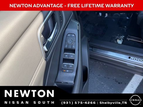 New 2026 Nissan Rogue Platinum w/ Tech Package AWD/4WD image 14