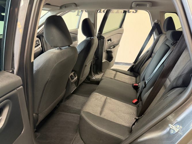 Used 2025 Nissan Rogue SV AWD/4WD image 28