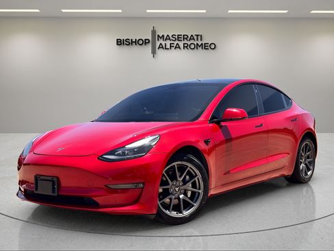 Used 2022 Tesla Model 3 Long Range AWD/4WD image 2