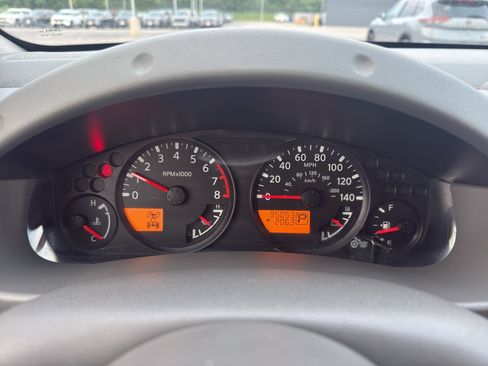 Used 2015 Nissan Frontier SV w/ SV Value Truck Package AWD/4WD image 18