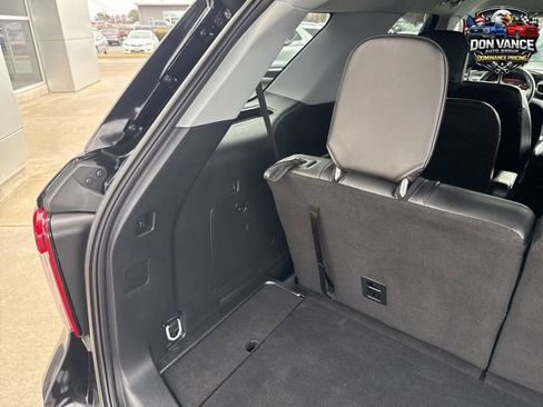 Used 2023 Ford Explorer XLT w/ Equipment Group 202A AWD/4WD image 37