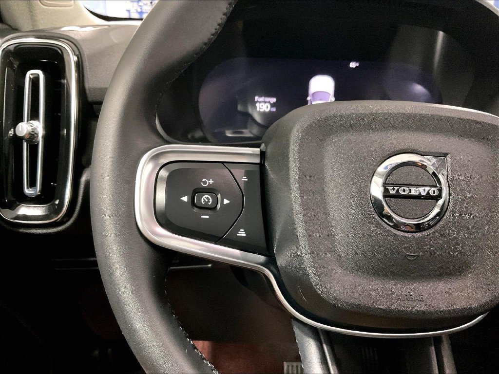 Used 2024 Volvo XC40 B5 Plus w/ Protection Package Premier AWD/4WD image 23