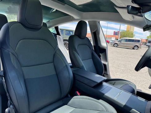 Used 2024 Tesla Model 3 Standard Range RWD image 16