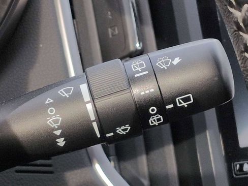 Used 2017 Subaru Impreza 2.0i Limited image 26