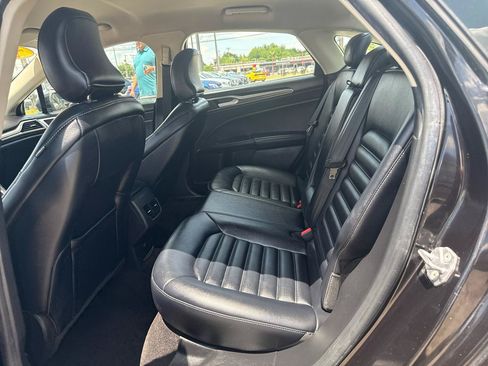 Used 2019 Ford Fusion SEL FWD image 13