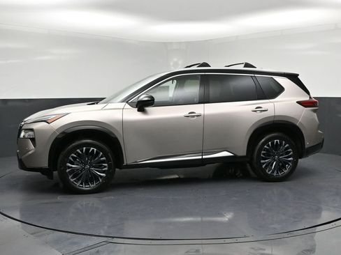 New 2026 Nissan Rogue Platinum w/ Platinum Premium Package AWD/4WD image 2