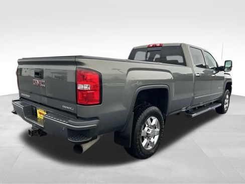 Used 2018 GMC Sierra 3500 Denali w/ Duramax Plus Package image 10