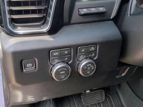 New 2026 GMC Sierra 2500 Denali Ultimate AWD/4WD image 17