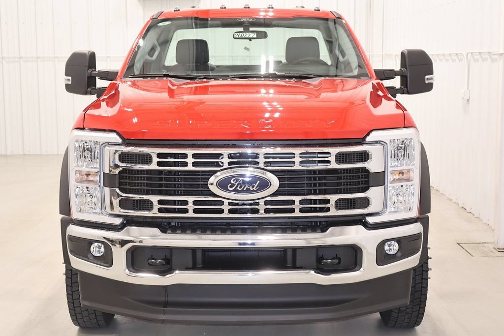 New 2026 Ford F550 4x4 Regular Cab Super Duty image 3