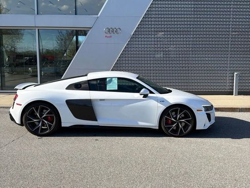 Used 2023 Audi R8 V10 performance RWD image 3