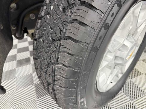 Used 2024 Chevrolet Silverado 3500 LT image 27