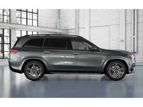 New 2026 Mercedes-Benz GLS 450 4MATIC image 2