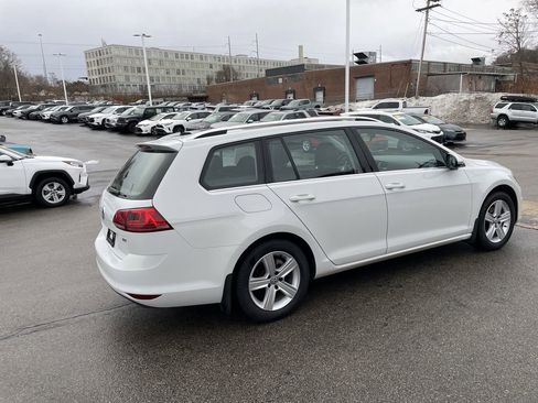 Used 2015 Volkswagen Golf TDI SEL image 8