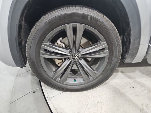 Used 2022 Volkswagen Atlas SEL R-Line image 27