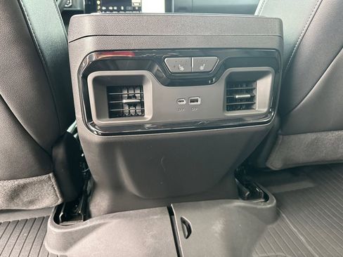 Used 2026 GMC Sierra 1500 AT4 w/ AT4 Premium Package AWD/4WD image 23