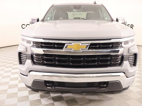 Used 2024 Chevrolet Silverado 1500 LT AWD/4WD image 9