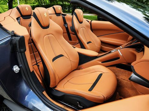 Used 2026 Ferrari Roma Spider RWD image 48