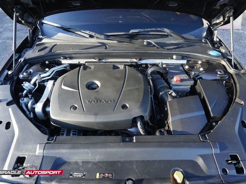 Used 2017 Volvo S90 T6 Inscription w/ Vision Package image 14