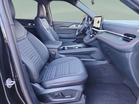 New 2026 Ford Explorer ST-Line image 18