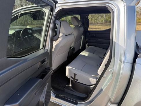 Used 2025 Toyota Tacoma SR5 image 6