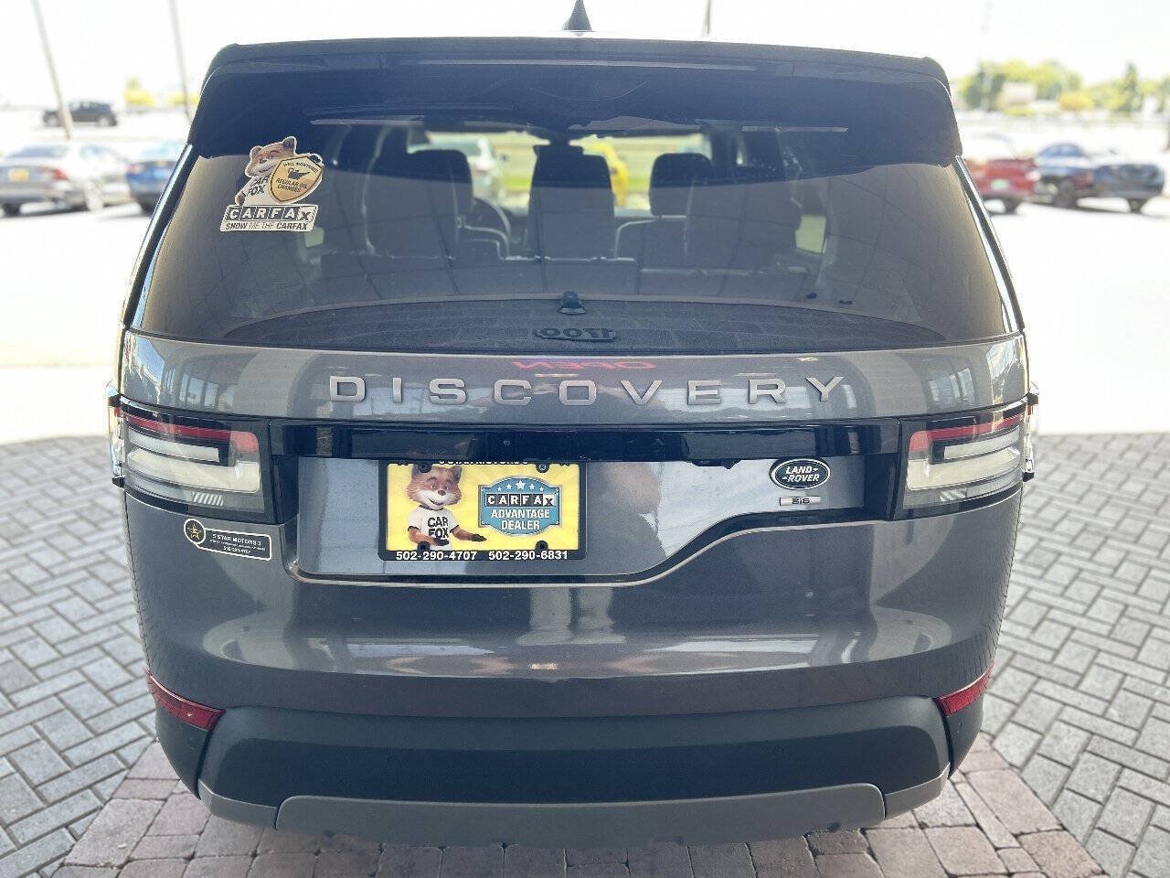 Used 2018 Land Rover Discovery SE AWD/4WD image 12