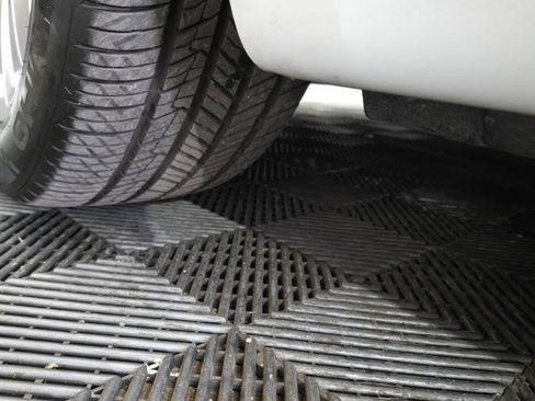 Used 2011 BMW 535i Gran Turismo image 35