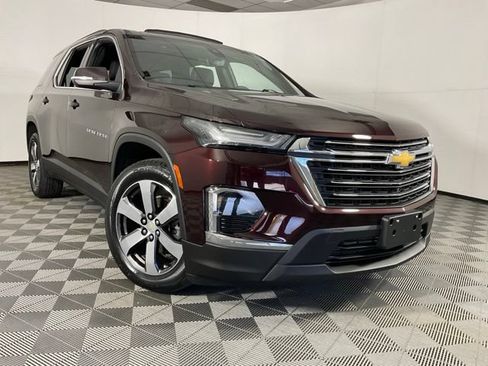 Used 2023 Chevrolet Traverse LT w/ LT Premium Package AWD/4WD image 51