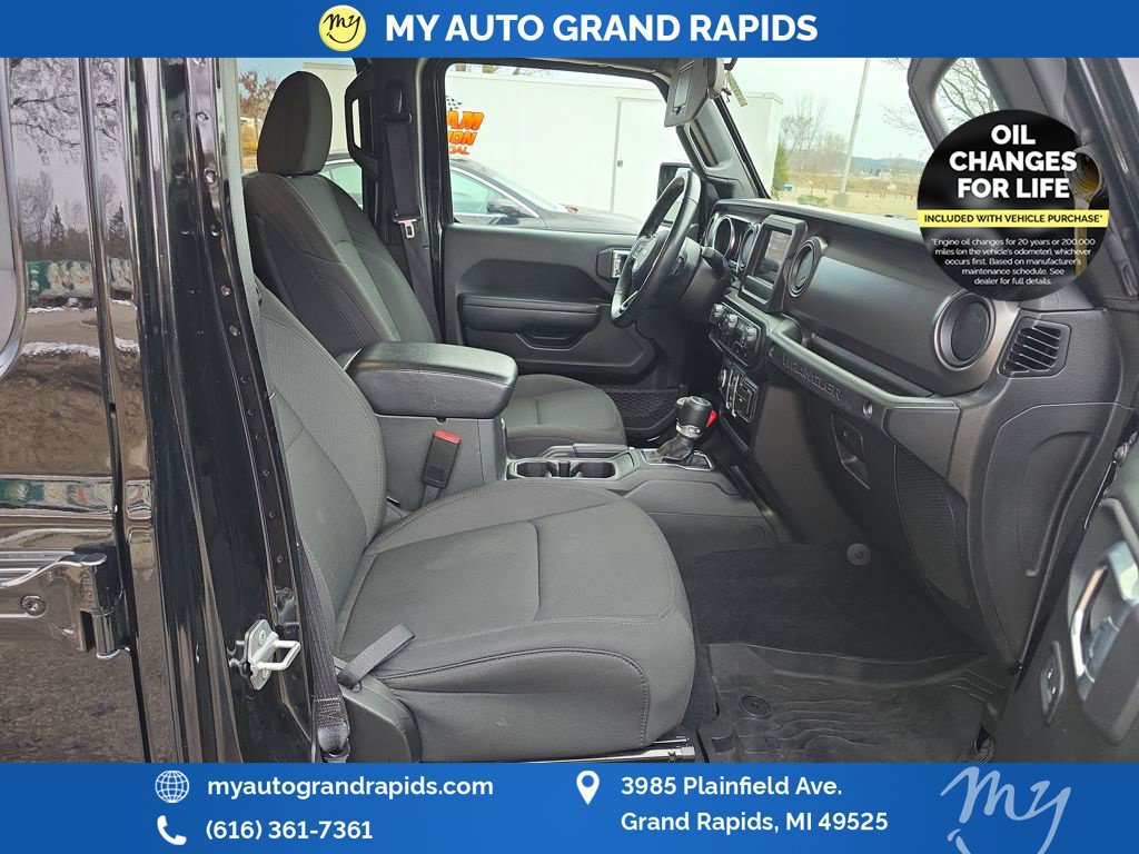 Used 2022 Jeep Wrangler Unlimited Sport AWD/4WD image 25
