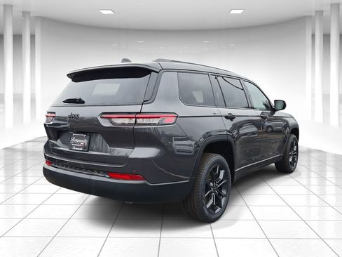 New 2025 Jeep Grand Cherokee L Limited image 3