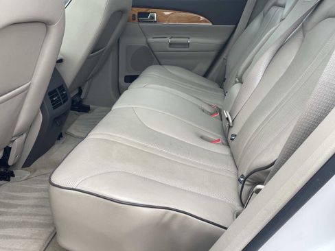 Used 2011 Lincoln MKX 2WD w/ 102A Rapid Spec Order Code image 11