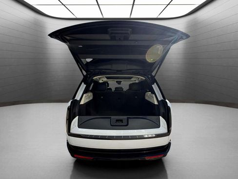 Used 2023 Land Rover Range Rover SE image 44