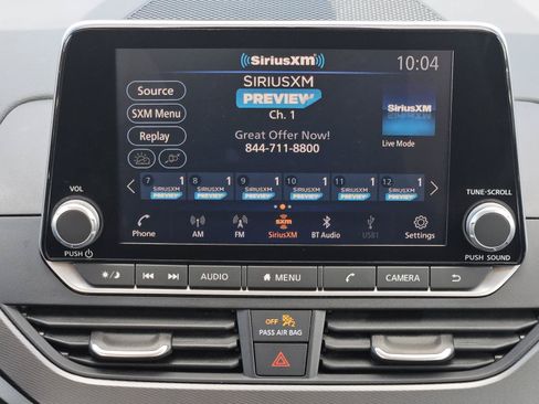 Used 2024 Nissan Altima 2.5 SR FWD image 13