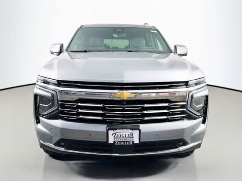 New 2025 Chevrolet Suburban Premier image 2