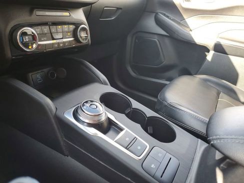 Used 2021 Ford Escape SEL image 26