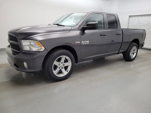Used 2014 RAM 1500 Express RWD image 2