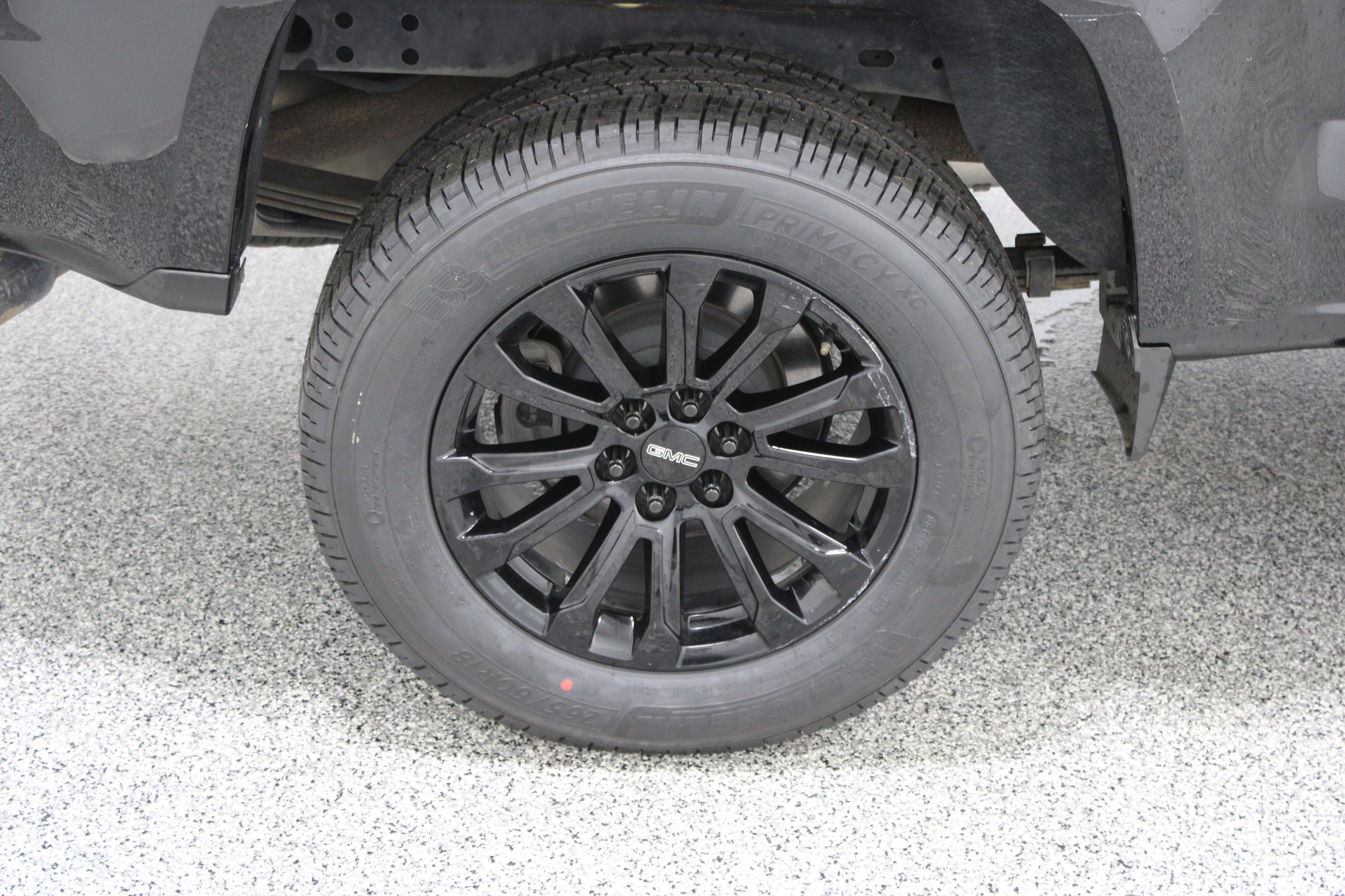 Used 2022 GMC Canyon Elevation w/ Elevation Premium Package RWD image 6