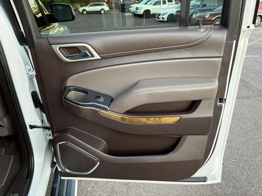 Used 2017 GMC Yukon XL Denali AWD/4WD image 21