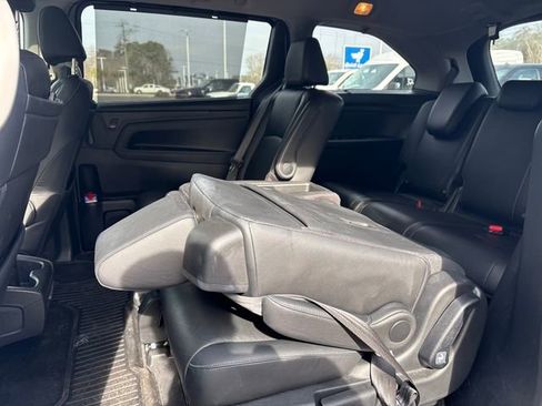 Used 2023 Honda Odyssey Touring image 15
