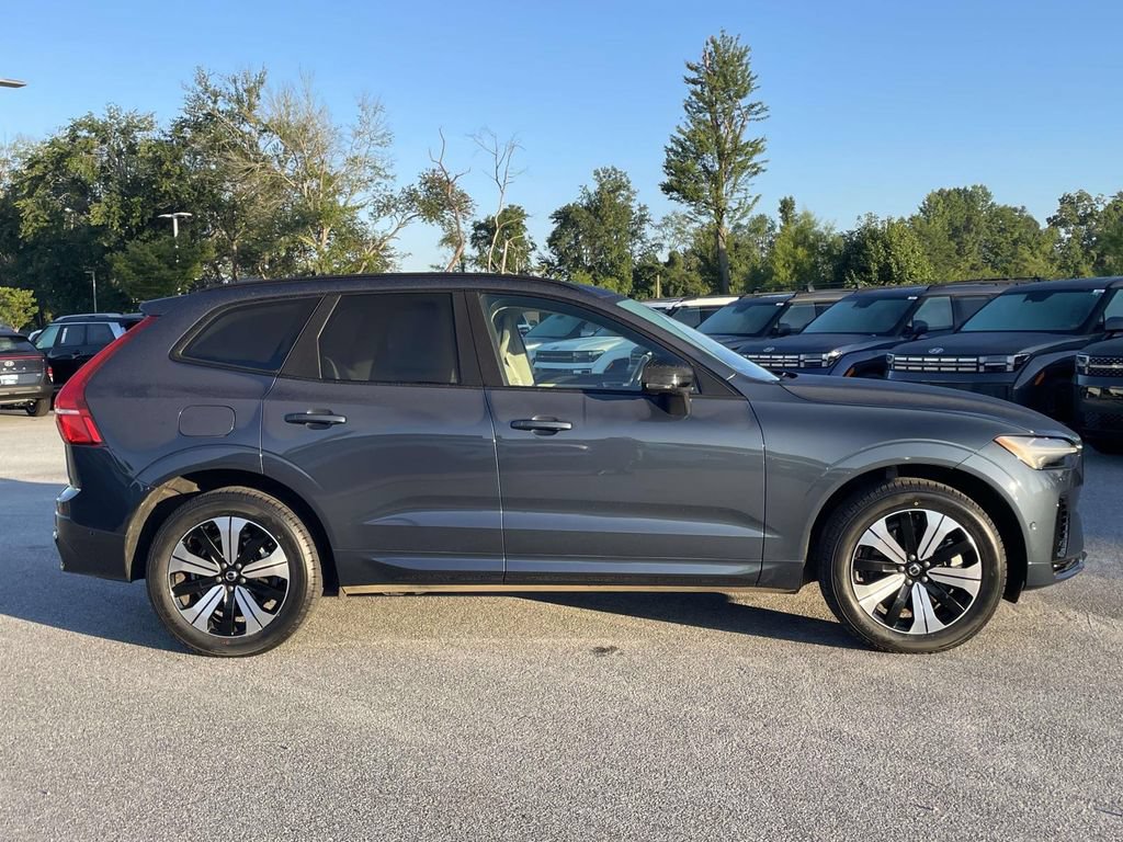 Used 2024 Volvo XC60 T8 Plus AWD/4WD image 29