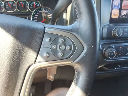 Used 2019 Chevrolet Silverado 1500 LT AWD/4WD image 25