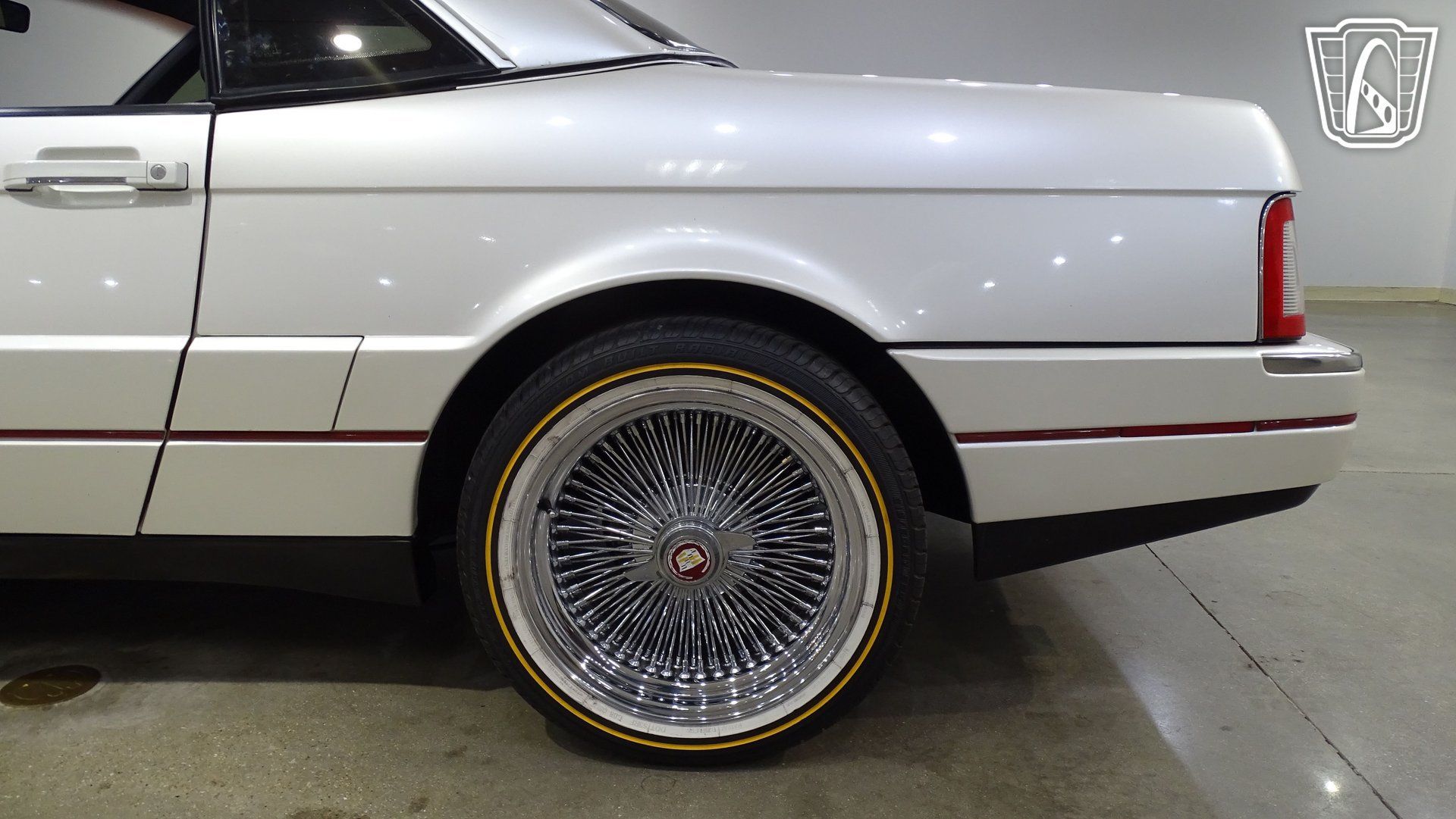 Used 1991 Cadillac Allante FWD image 31