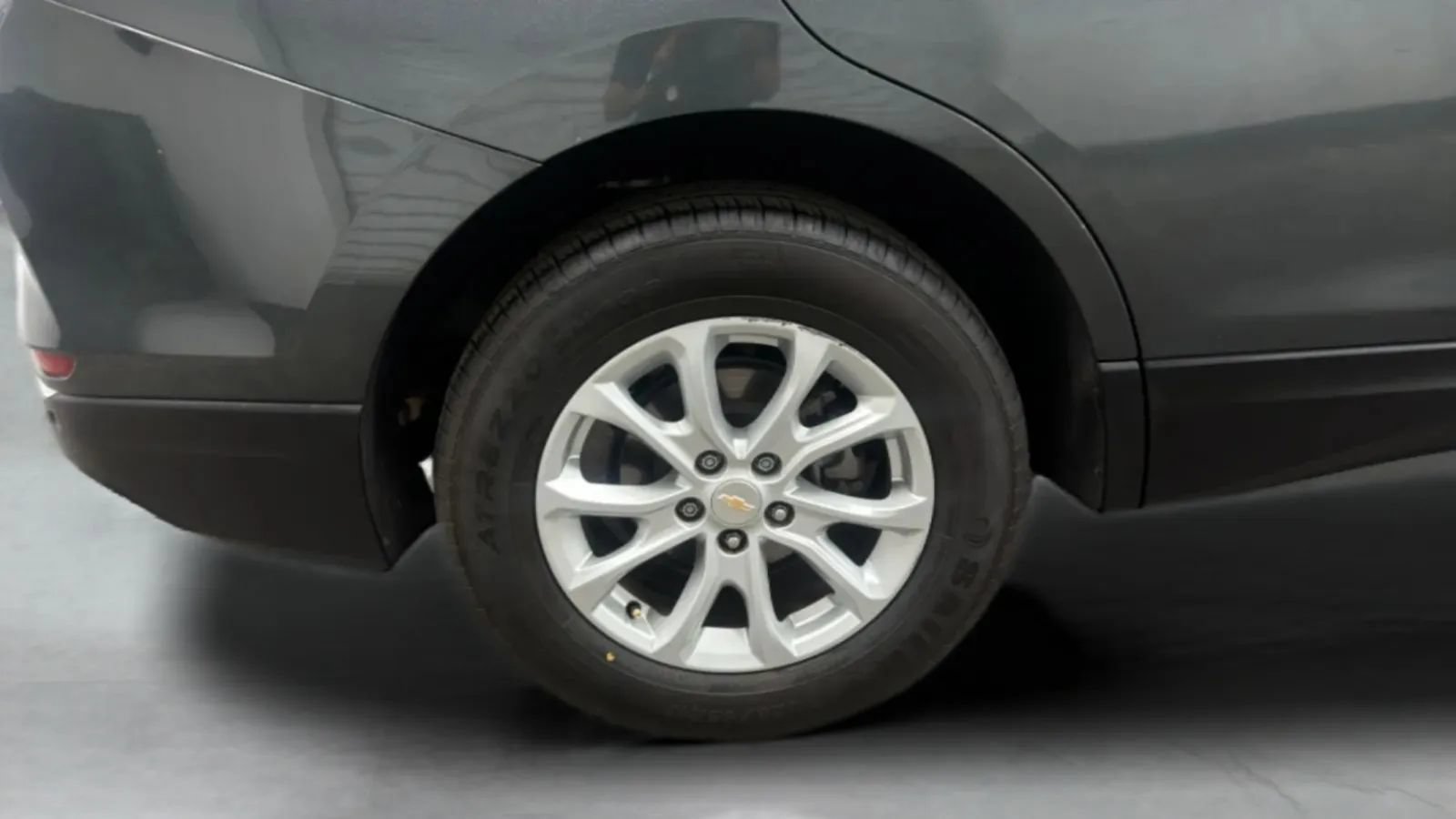Used 2018 Chevrolet Equinox LT FWD image 28