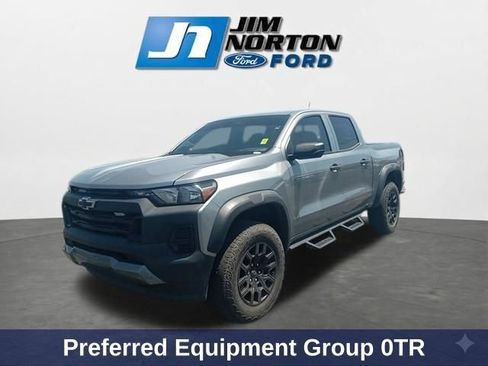 Used 2024 Chevrolet Colorado Trail Boss w/ Advanced Trailering Package AWD/4WD image 4