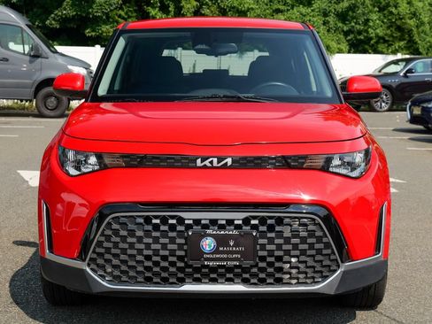 Used 2023 Kia Soul EX FWD image 2