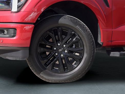 Used 2025 Ford F150 Lariat w/ Equipment Group 502A High image 4